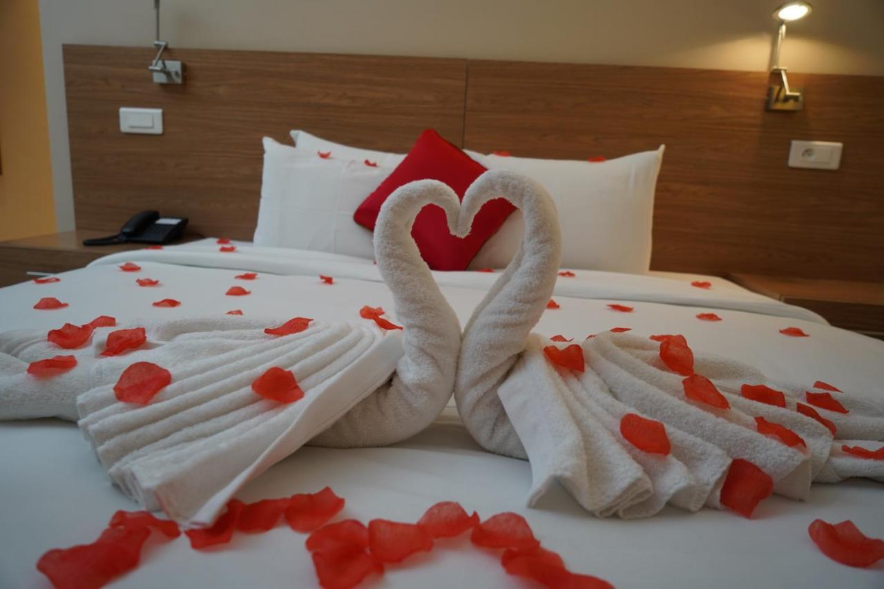 Hotel Astral Αμπιτζάν Εξωτερικό φωτογραφία